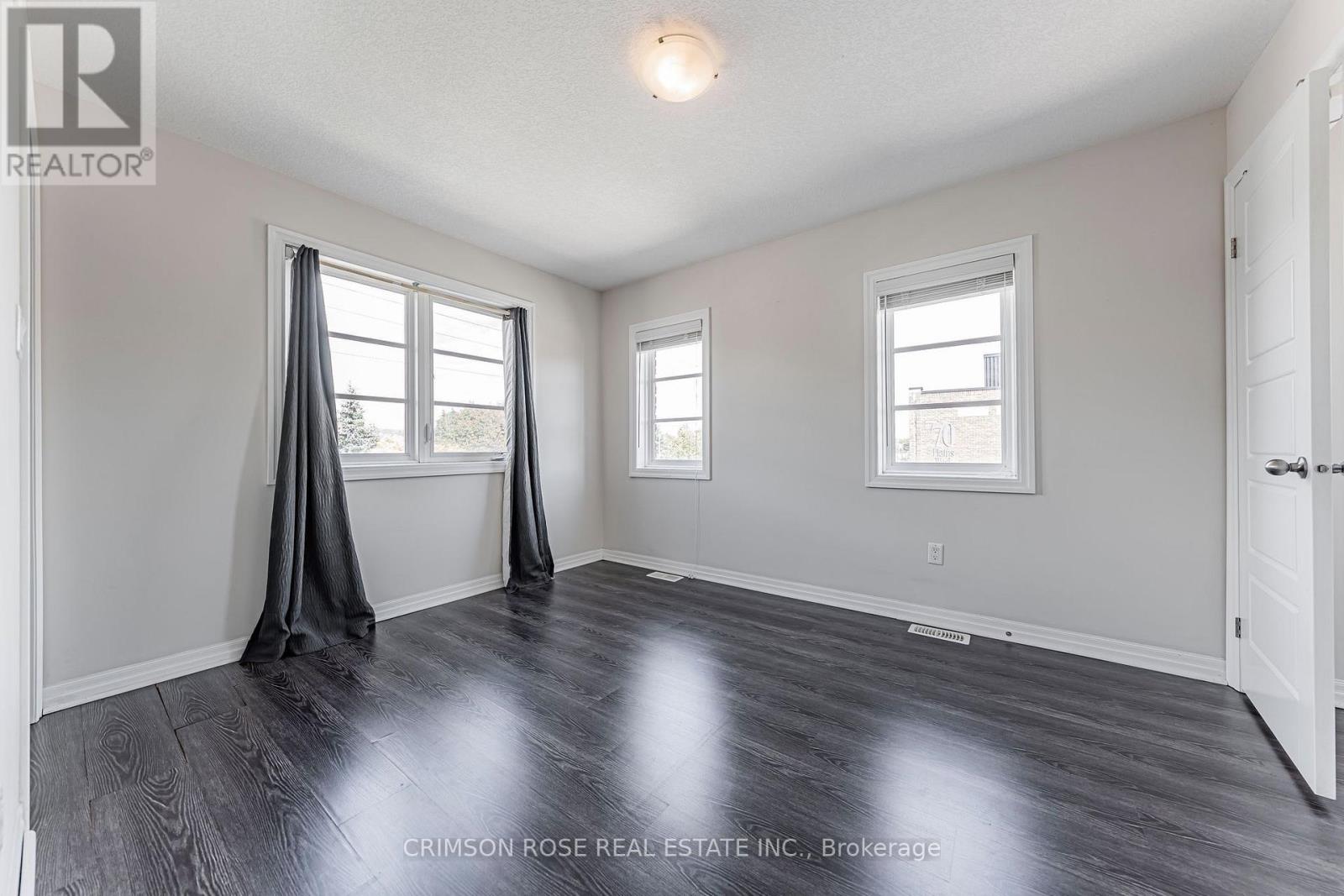 70 Plains Road West — photo 15