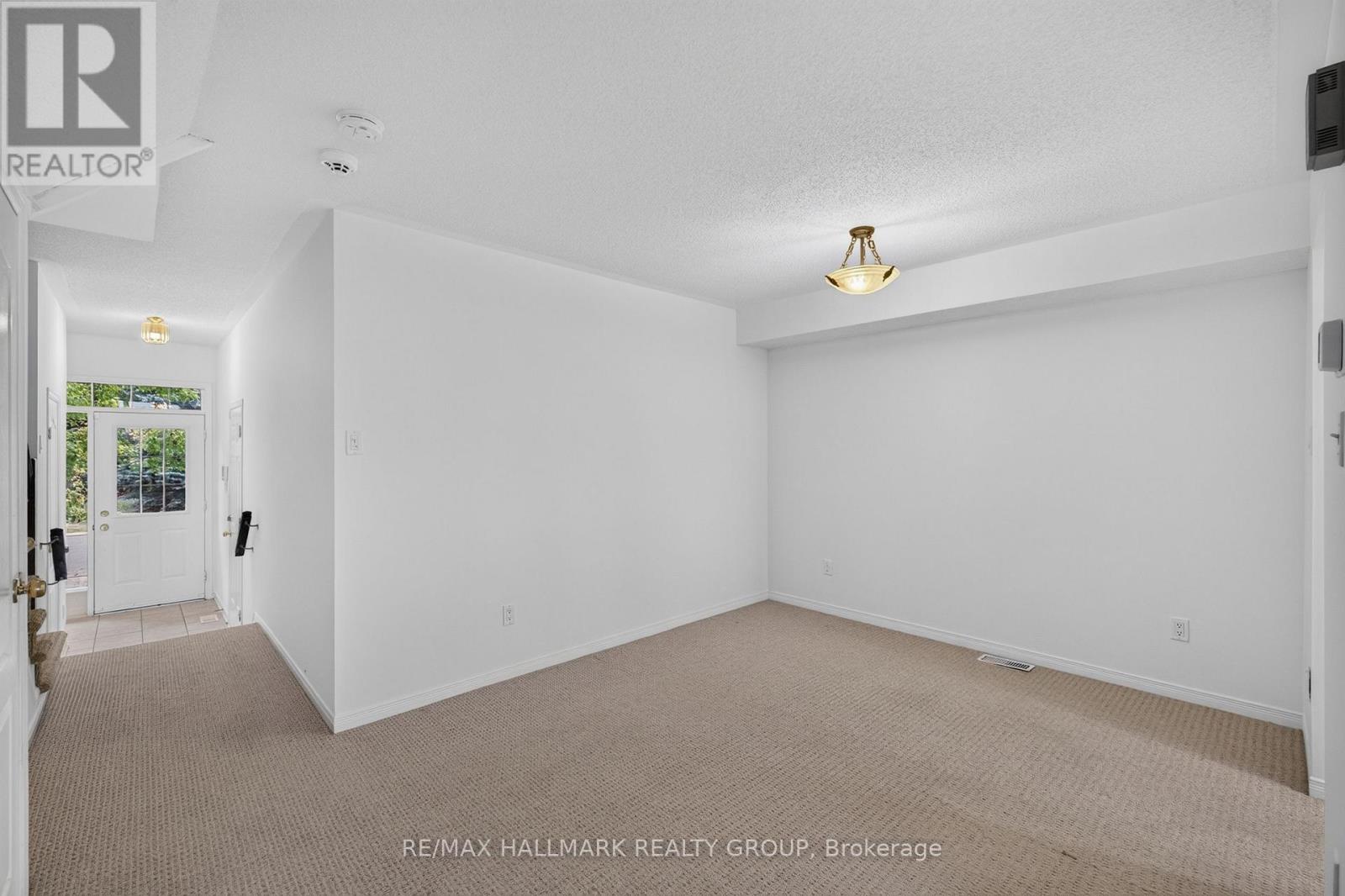 103 TALL OAK PRIVATE - 5