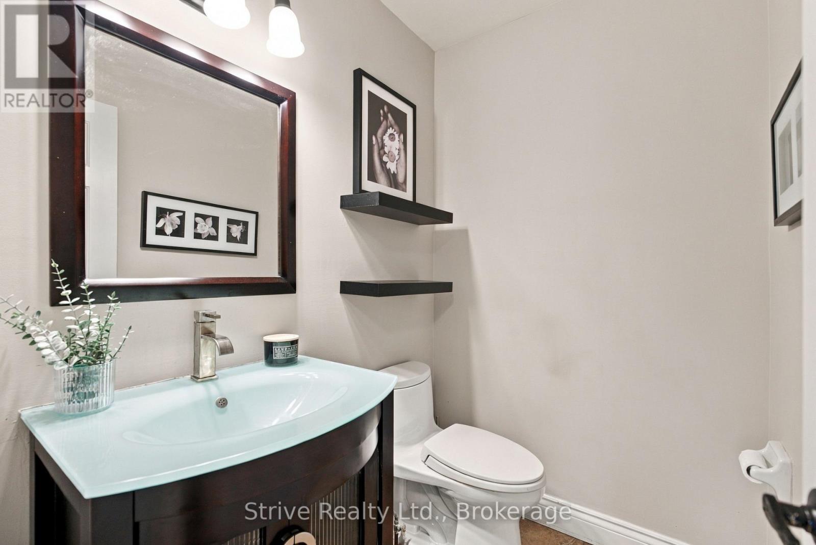 40 MCLELLAN DRIVE - 19