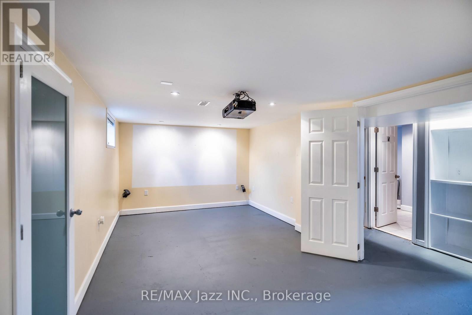 1585 TOWNLINE ROAD N - 19