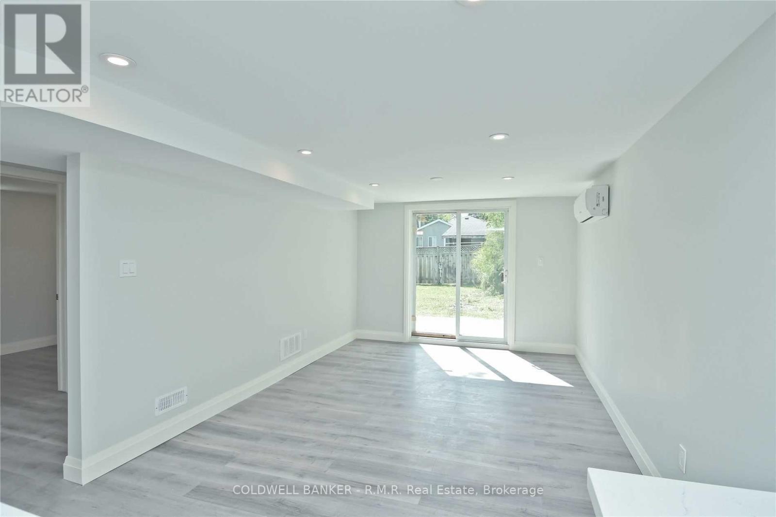 Lower- 760 Ashley Court, Oshawa, ON photo 4