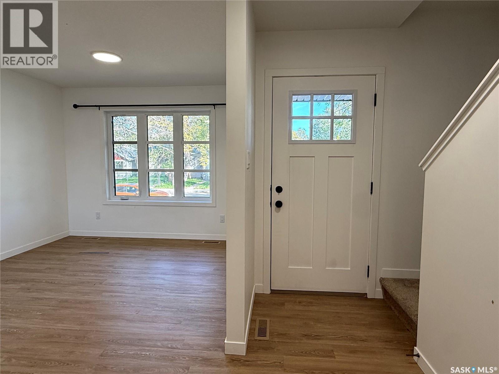 764 Athol STREET - 4