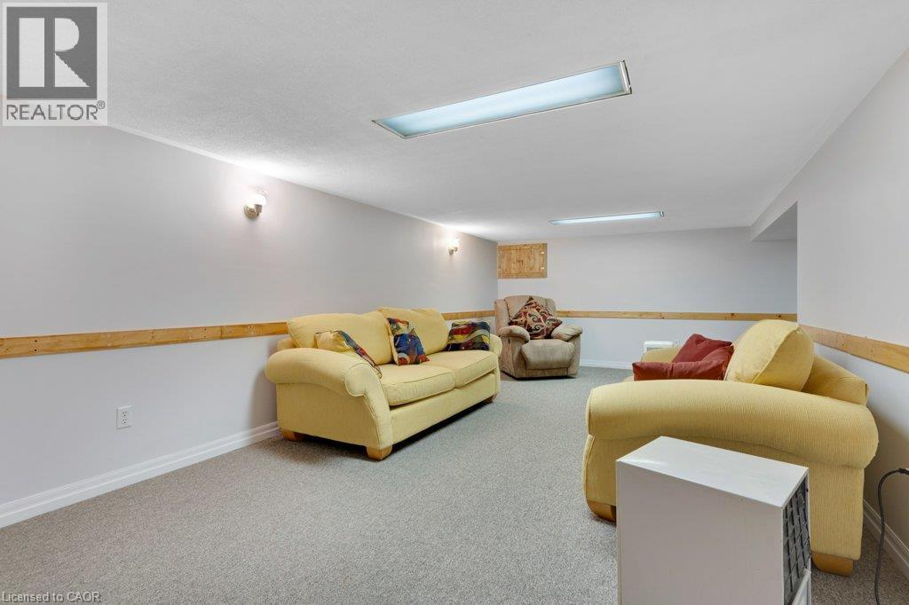 52 THIRD Avenue - Image 37