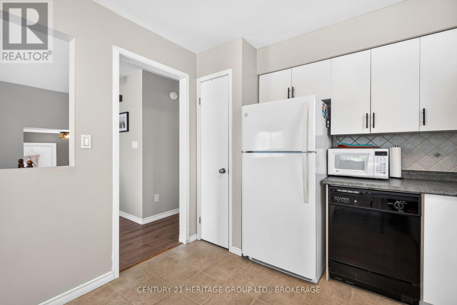 4505 SUSAN DRIVE - Image 16