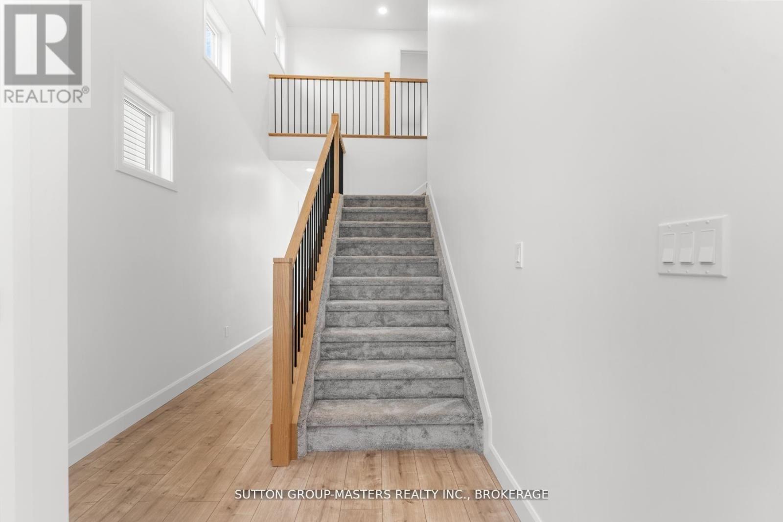 216 SUPERIOR DRIVE - 4