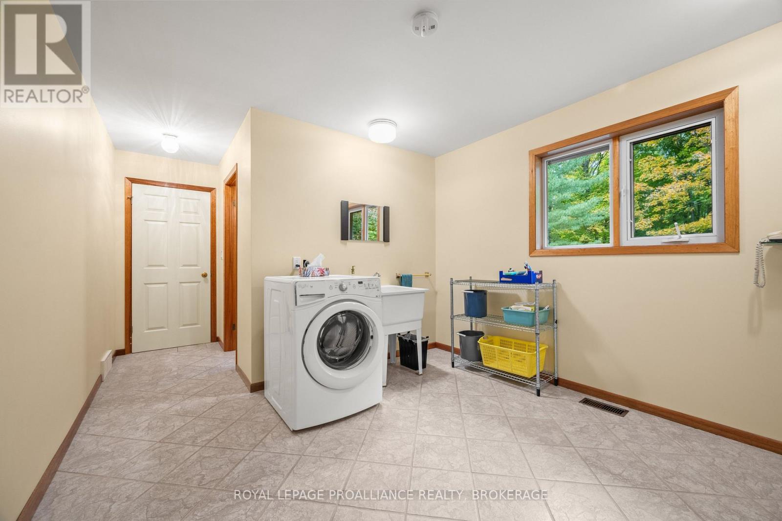 1612 GROUSEWOOD LANE - Image 10