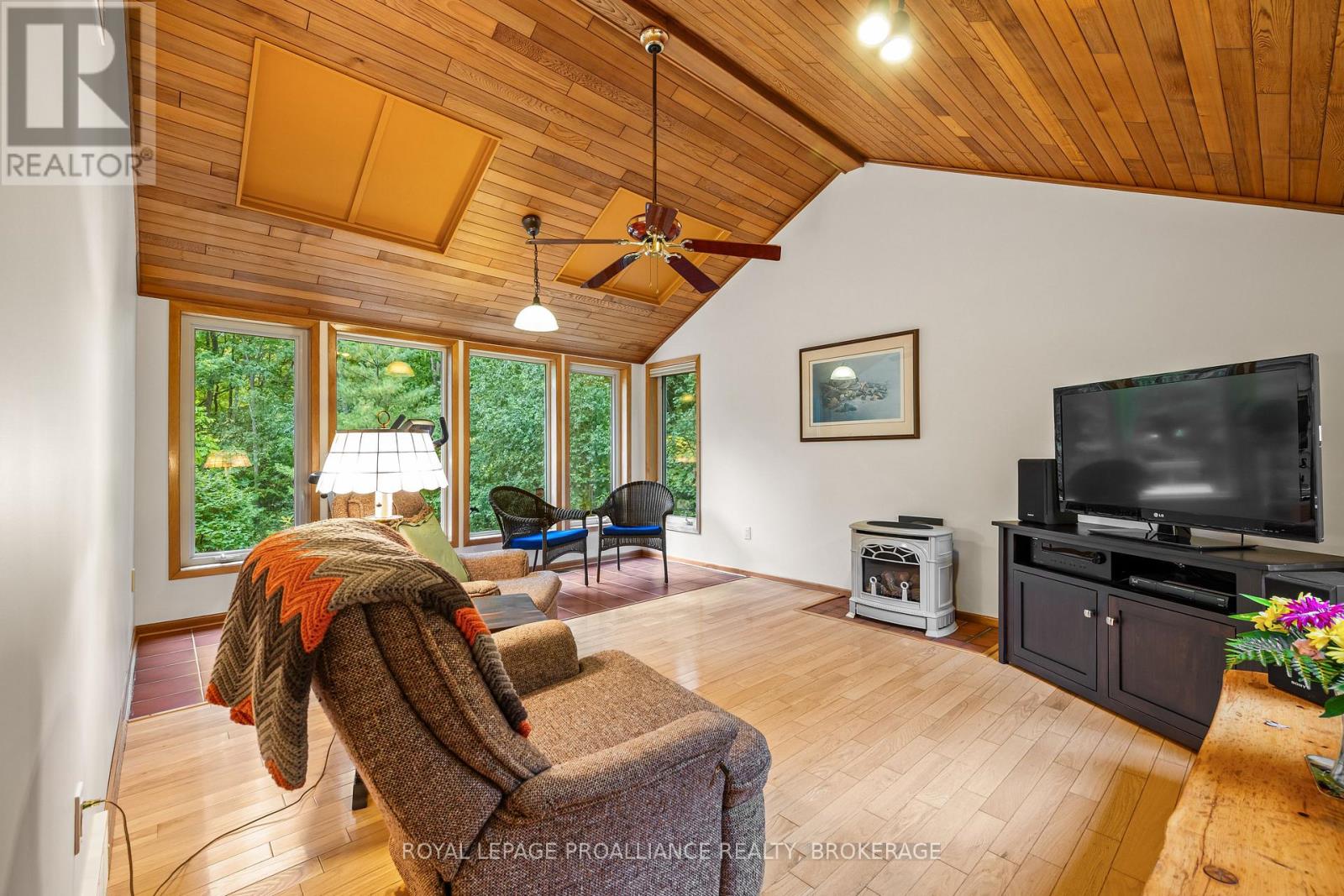 1612 GROUSEWOOD LANE - Image 23