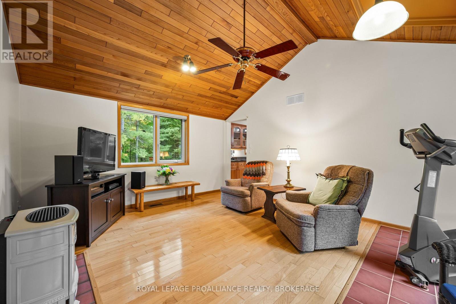 1612 GROUSEWOOD LANE - Image 24