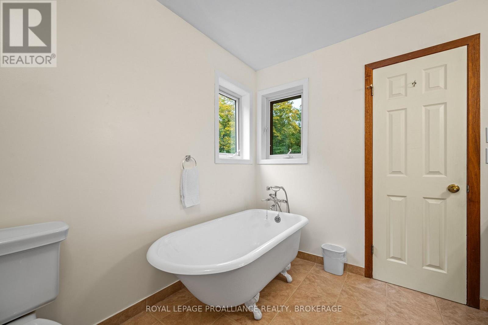 1612 GROUSEWOOD LANE - Image 35