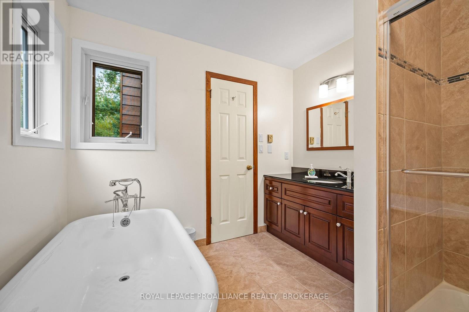 1612 GROUSEWOOD LANE - Image 36
