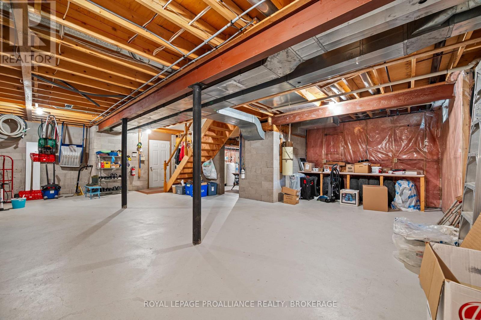 1612 GROUSEWOOD LANE - 38