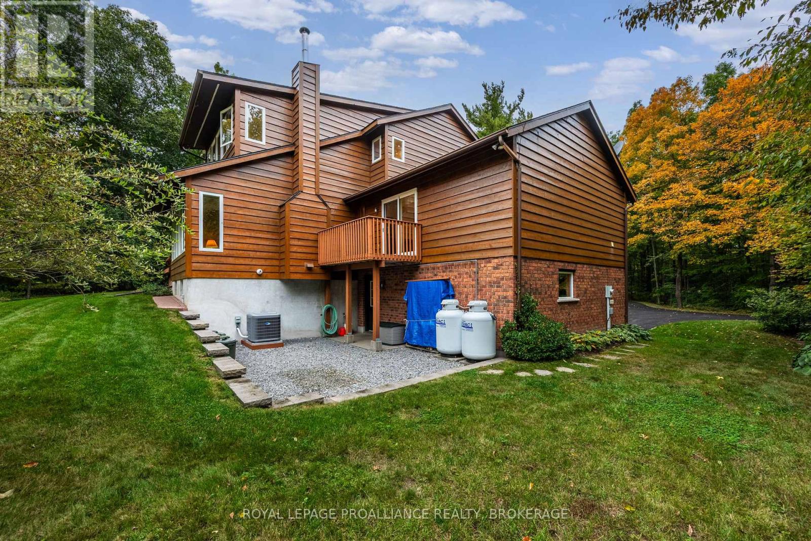 1612 GROUSEWOOD LANE - 40