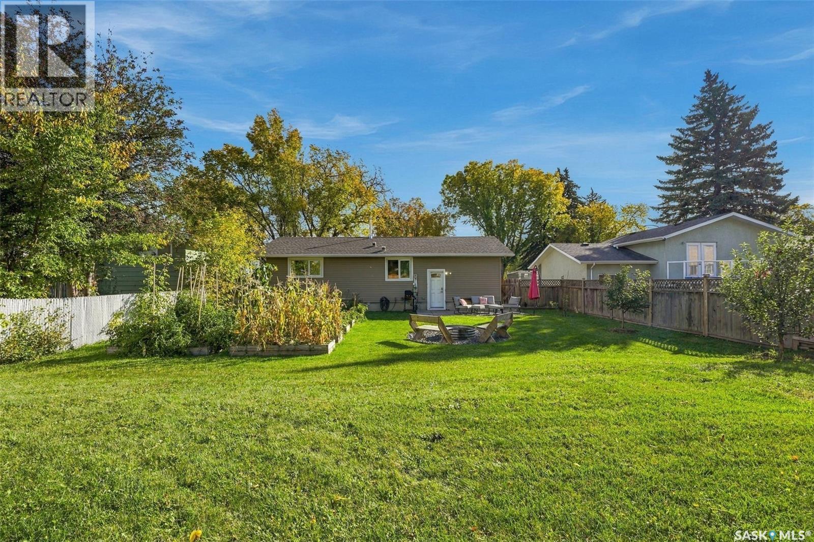 3174 Eastview - Image 47
