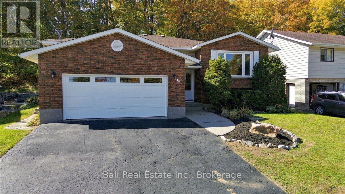 16 Maple Street, Bancroft, ON photo 44