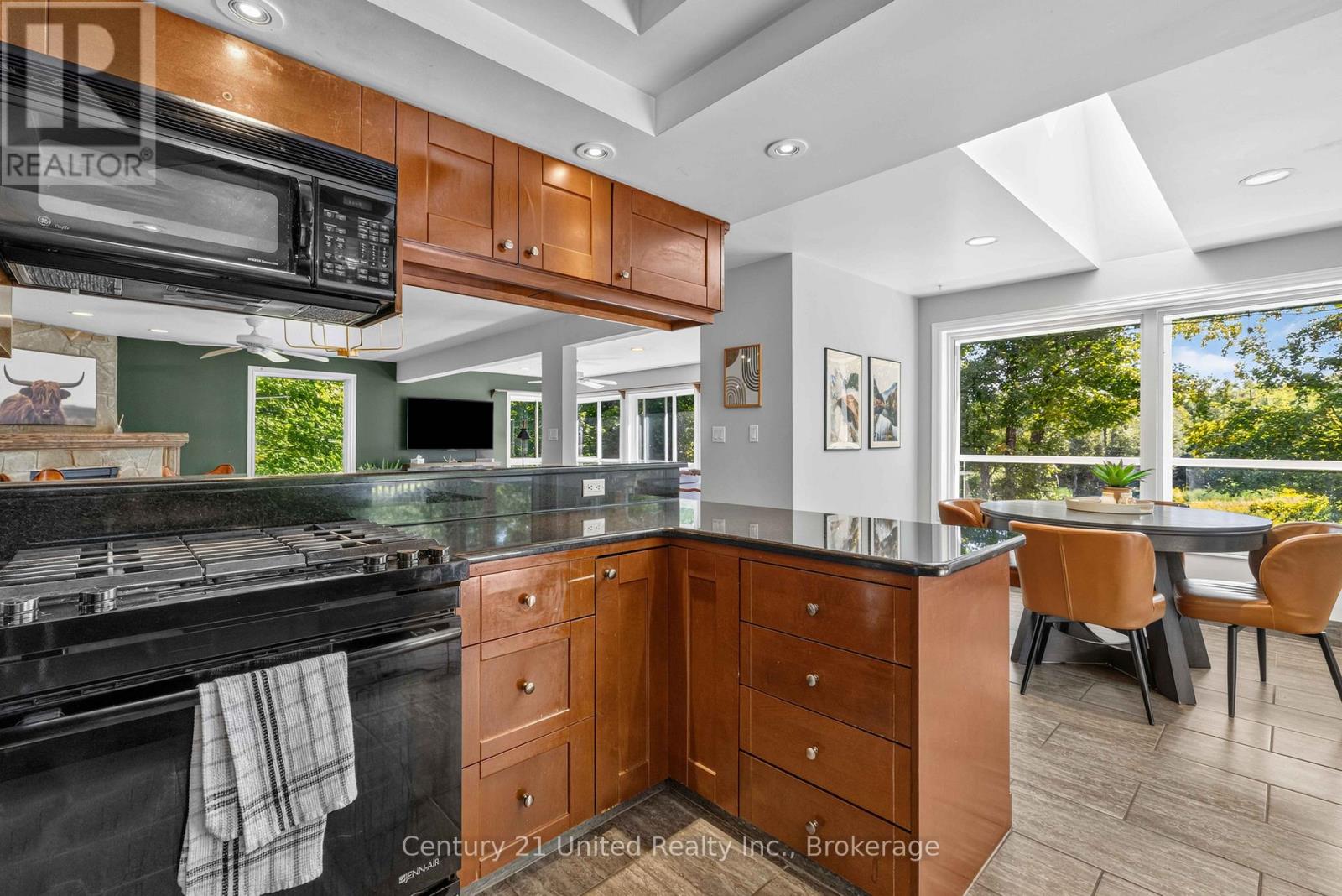 79 OAKRIDGE ROAD - Image 11