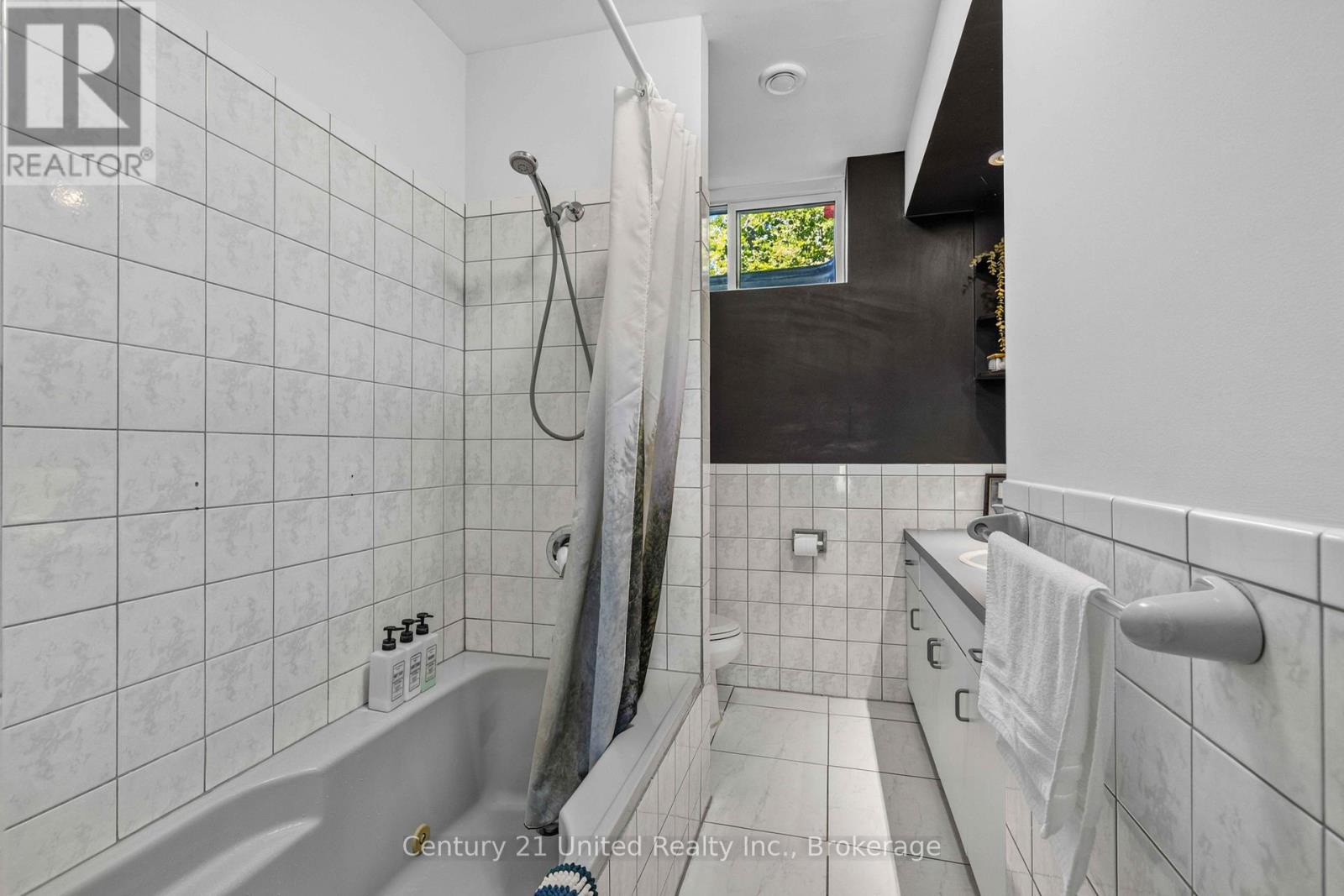 79 OAKRIDGE ROAD - Image 25