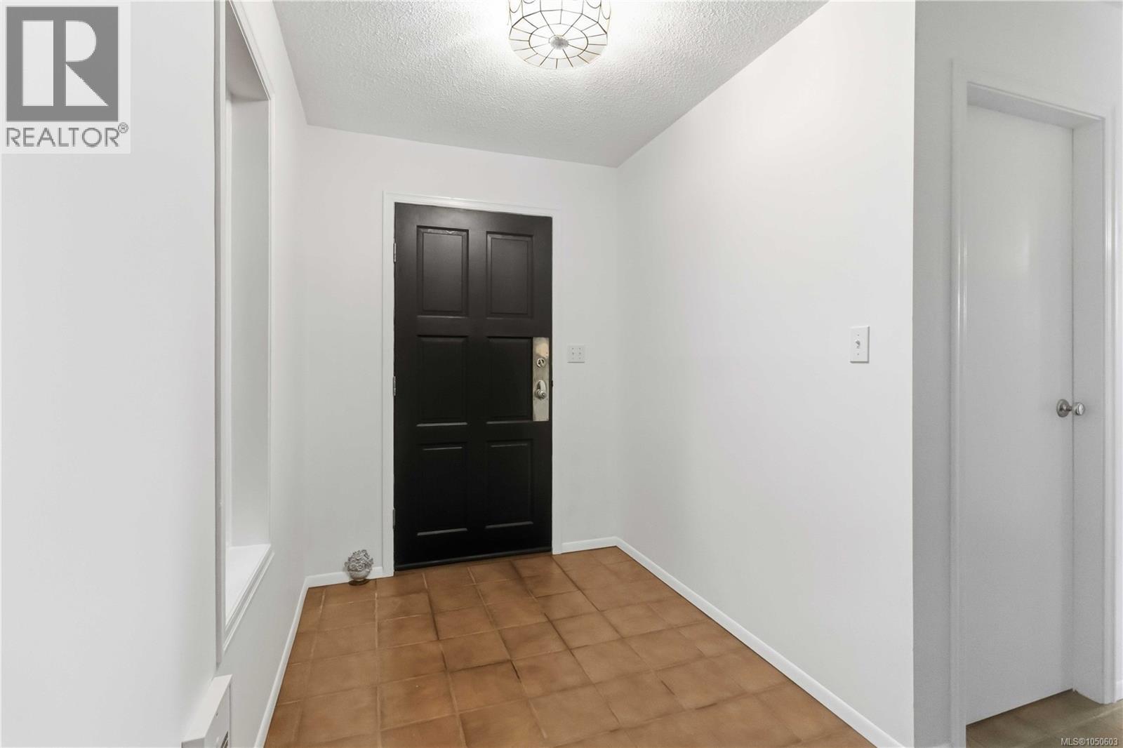 4095 Beam Cres - Image 8