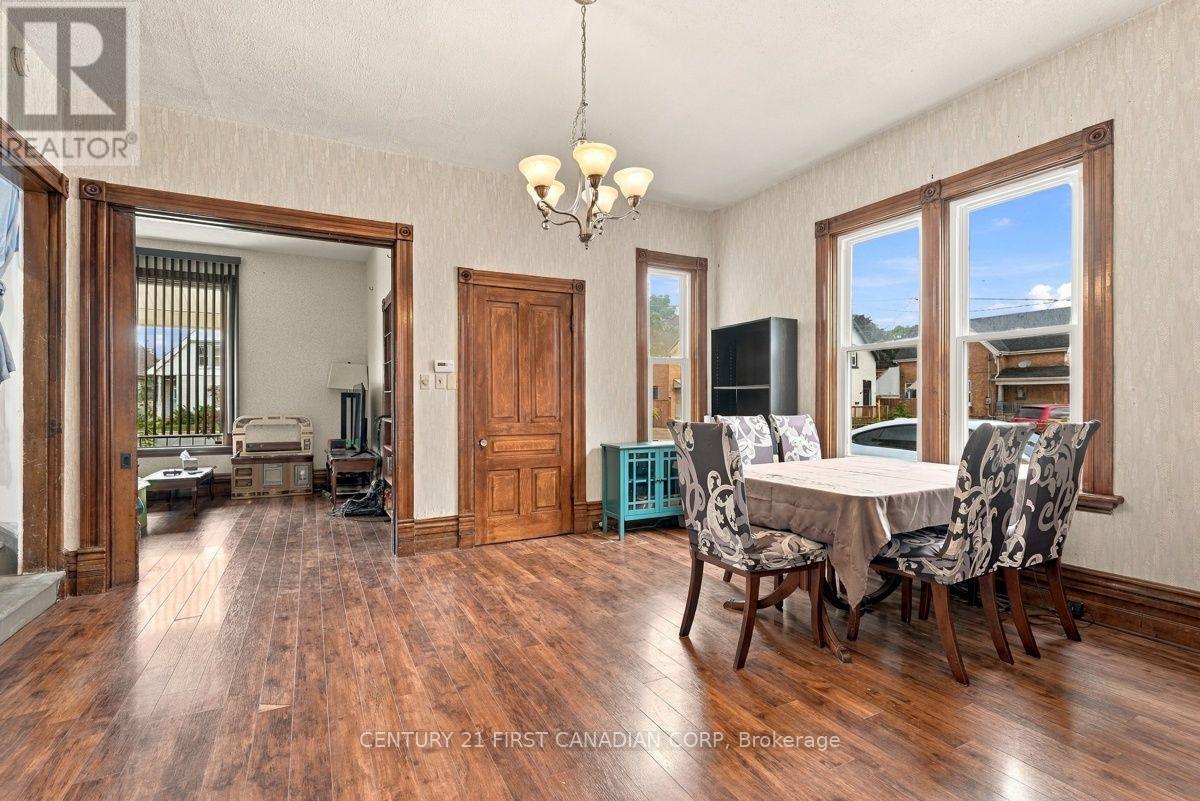 367 HAMILTON ROAD - 12
