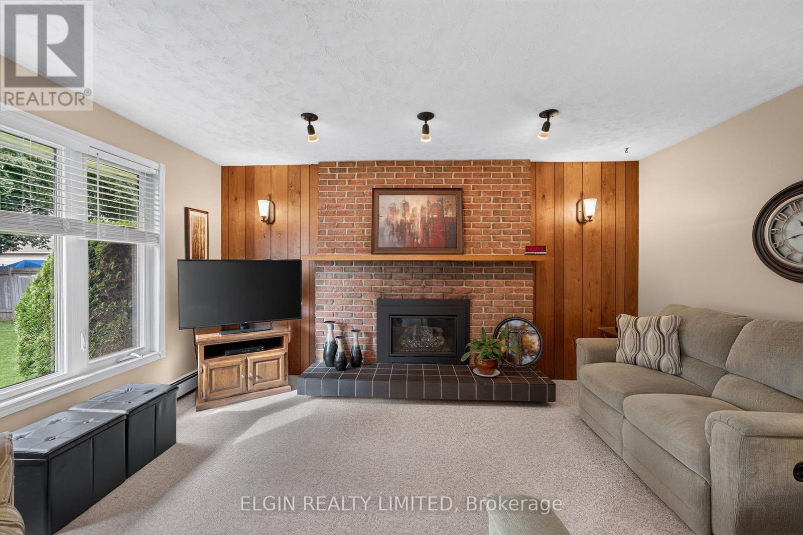 181 LOCUST STREET - 22