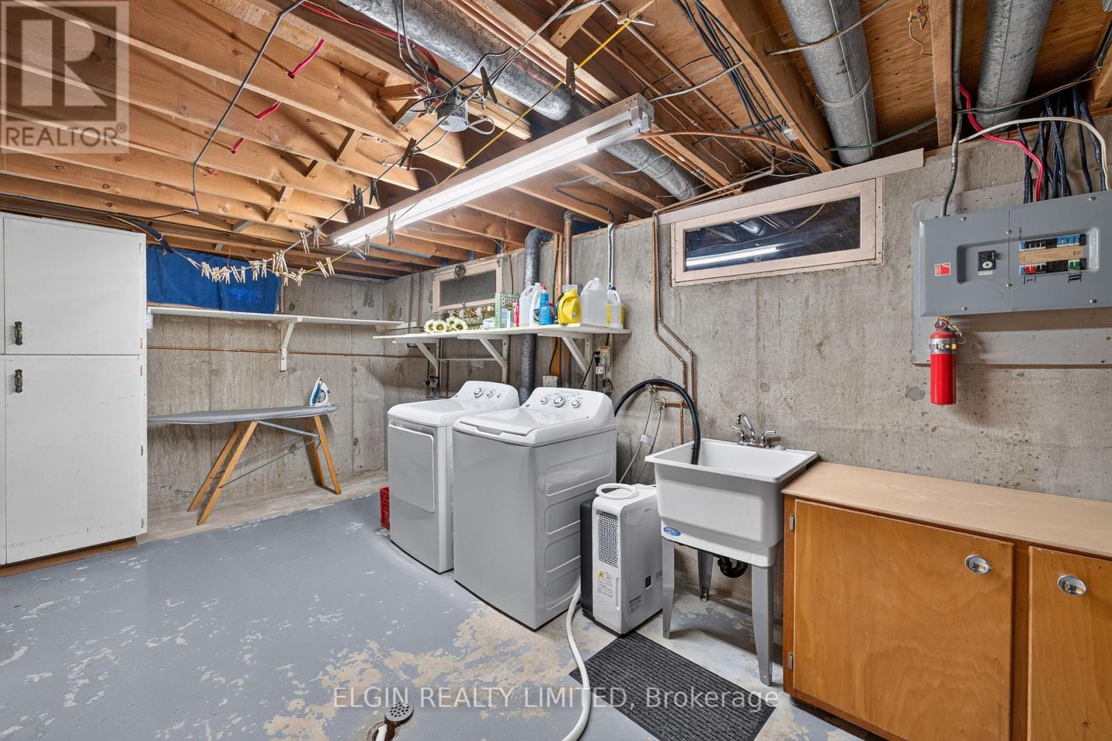 181 LOCUST STREET - 35