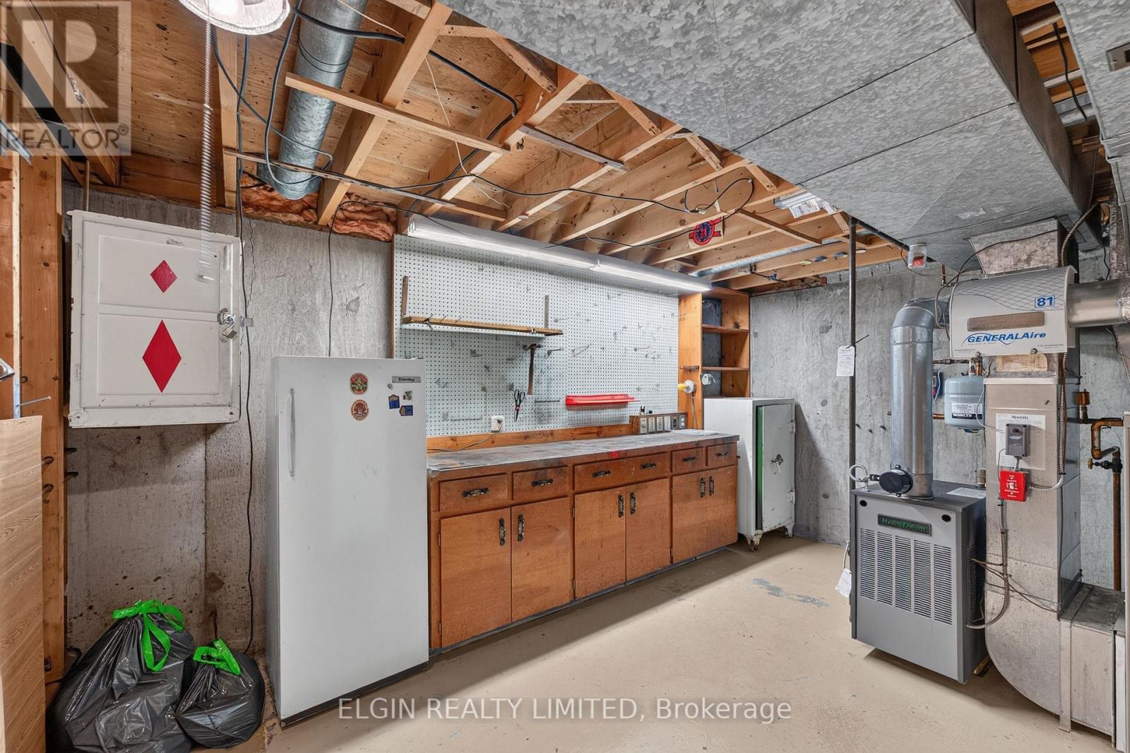 181 LOCUST STREET - Image 36