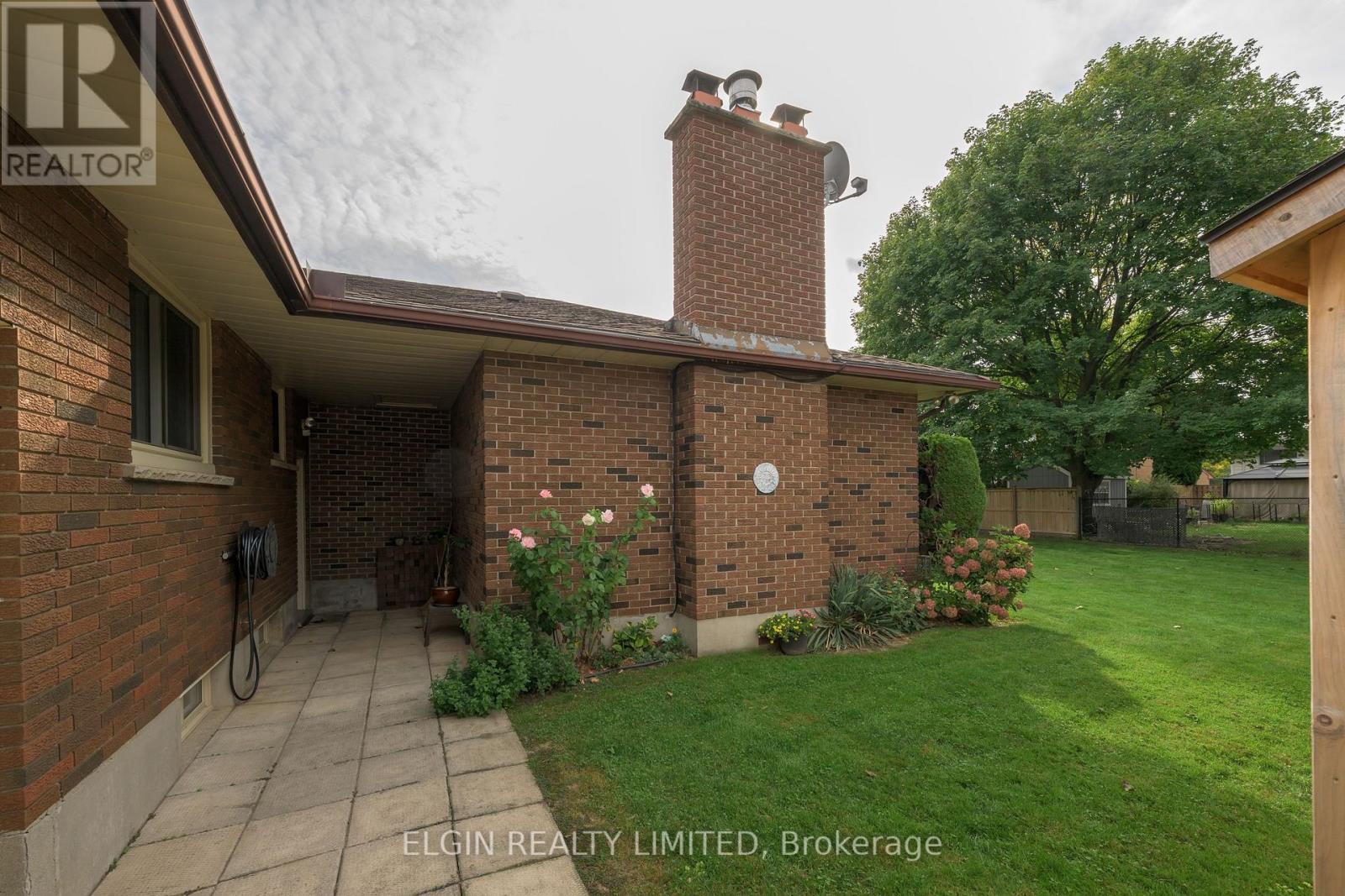 181 LOCUST STREET - 4