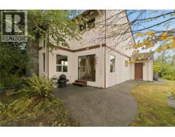 4095 Beam Cres, Saanich, BC V8N5Y7 Photo 49