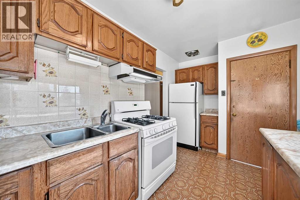 435 51 Avenue - 18