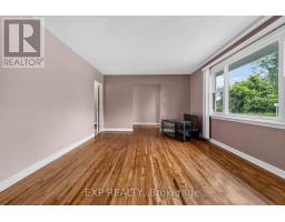 1613 Queensdale Avenue, Ottawa, ON K1T1J4 Photo 9
