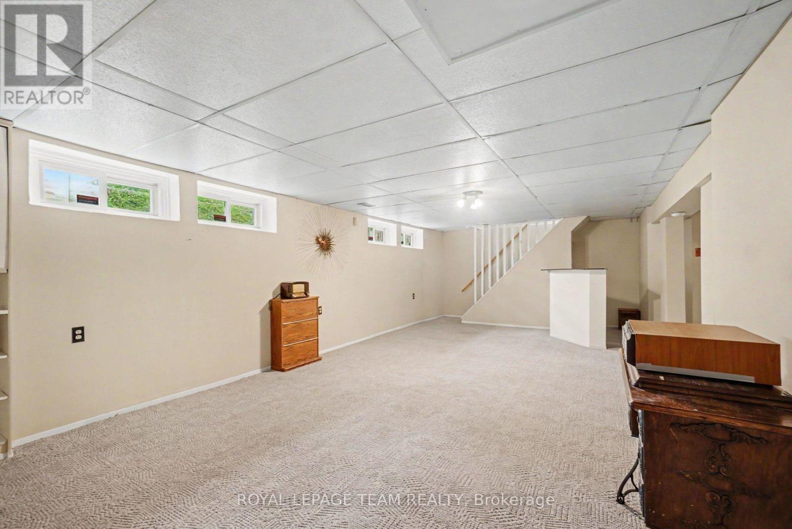 1201 MEADOWLANDS DRIVE E - Image 18