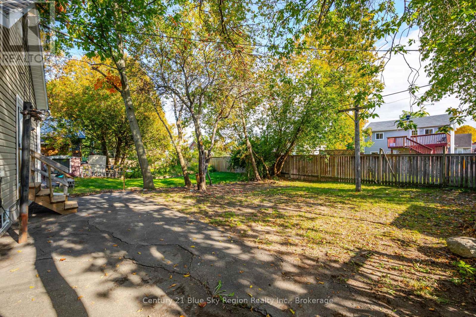 1133 FRANKLIN STREET - 21