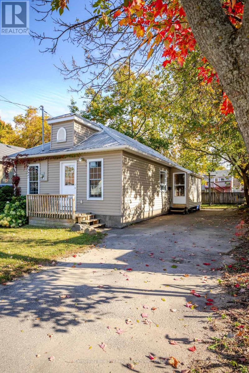1133 FRANKLIN STREET - 24