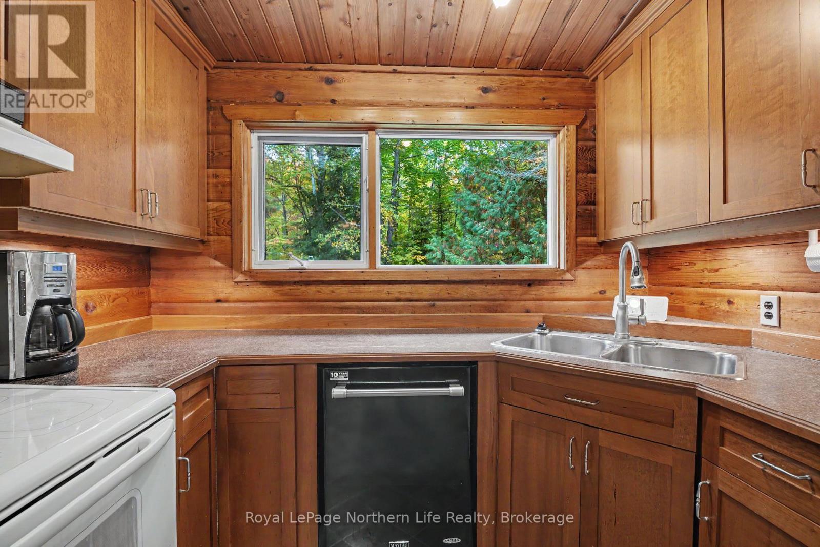 709 MACPHERSON DRIVE - 8