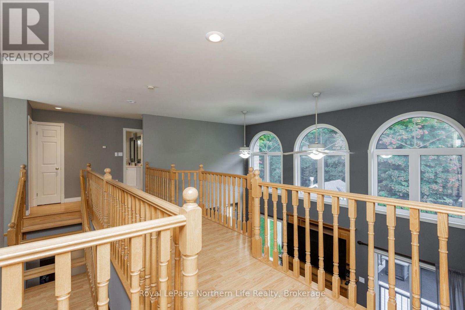 14 MELISSA CRESCENT - Image 18