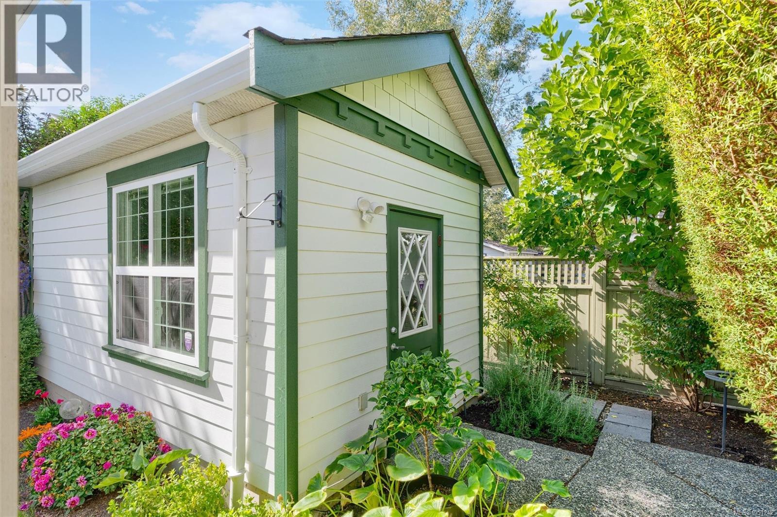 4122 Hatfield Rd - Image 32