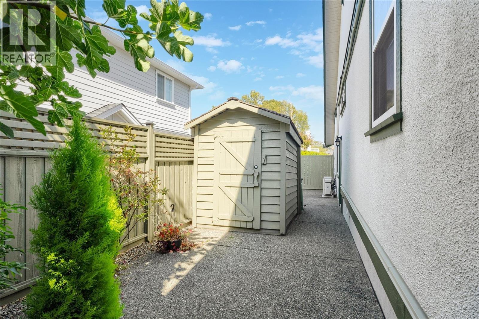 4122 Hatfield Rd - Image 38