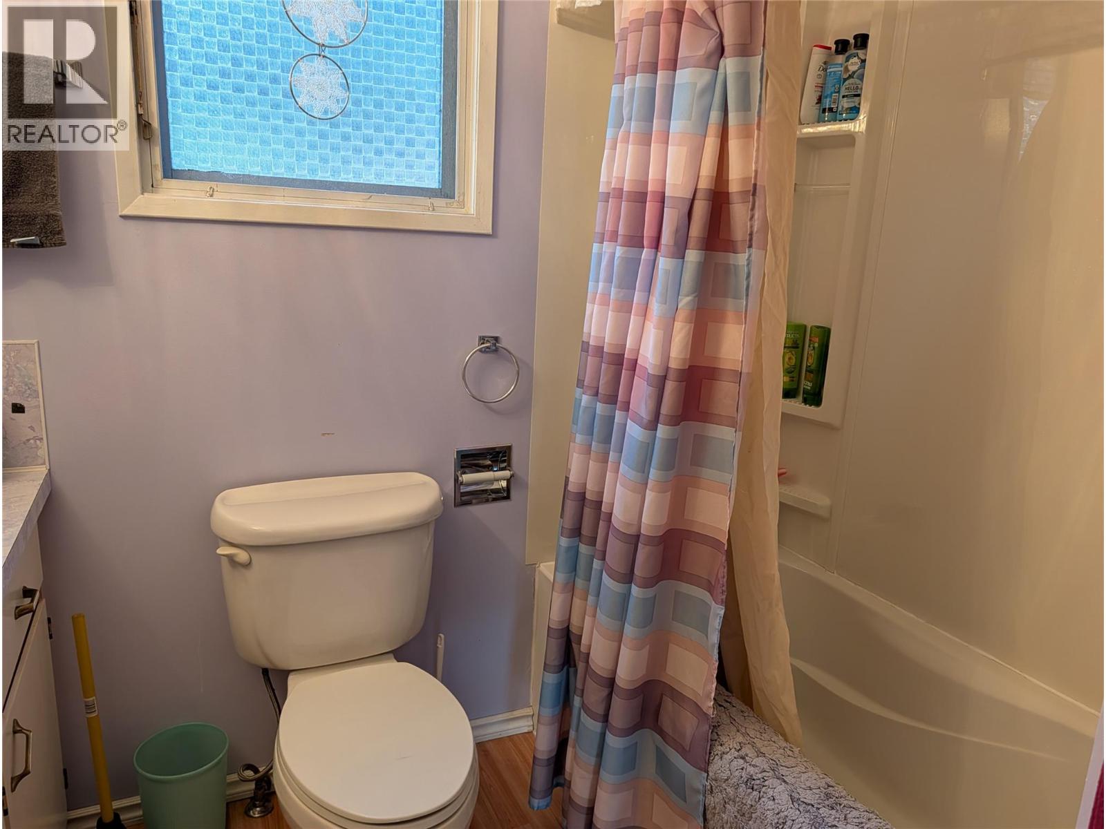 8893 Holding Road - 16
