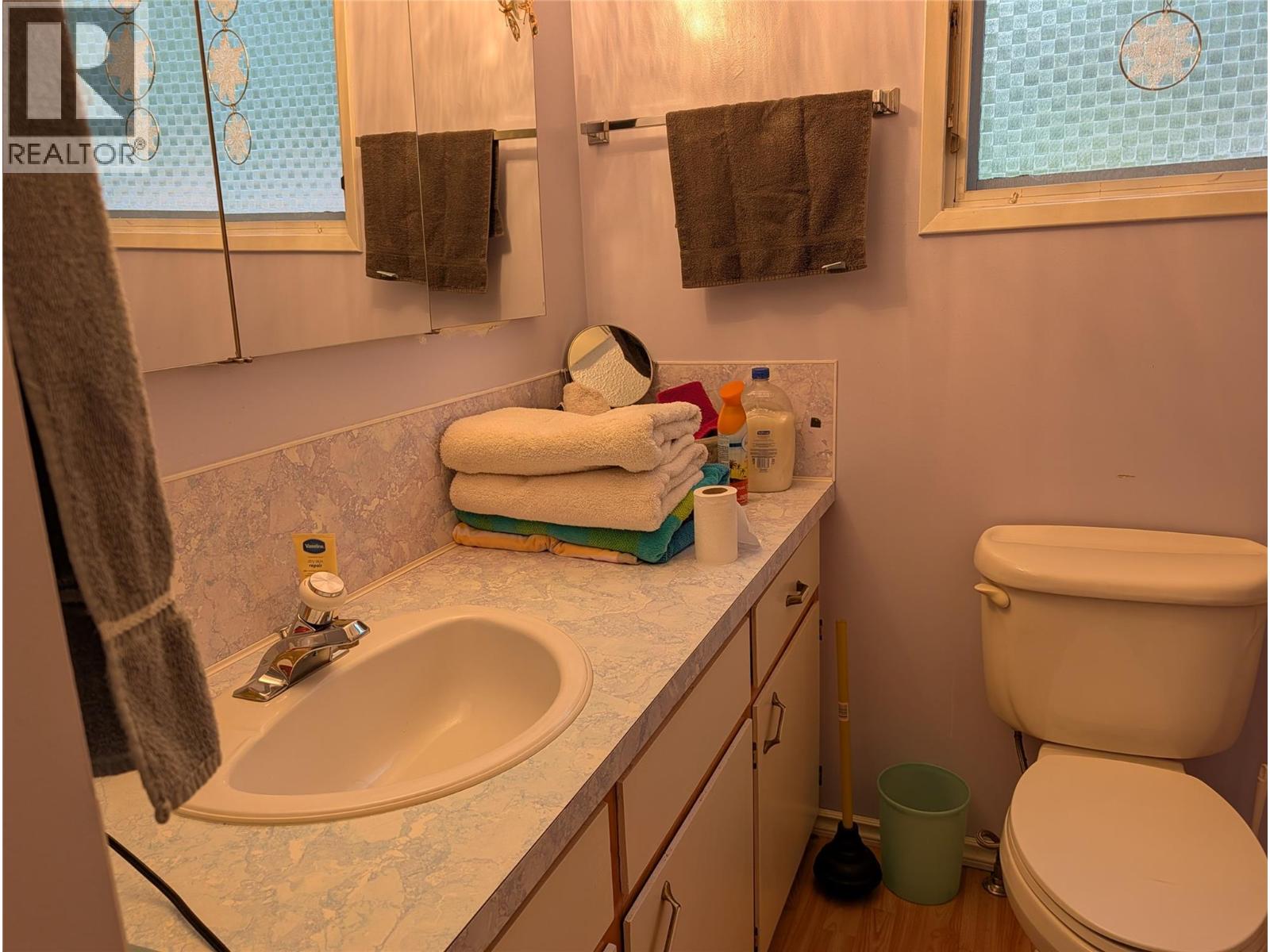 8893 Holding Road - Image 17
