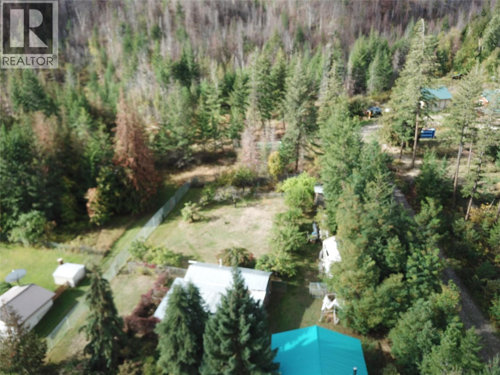 8893 Holding Road - 34