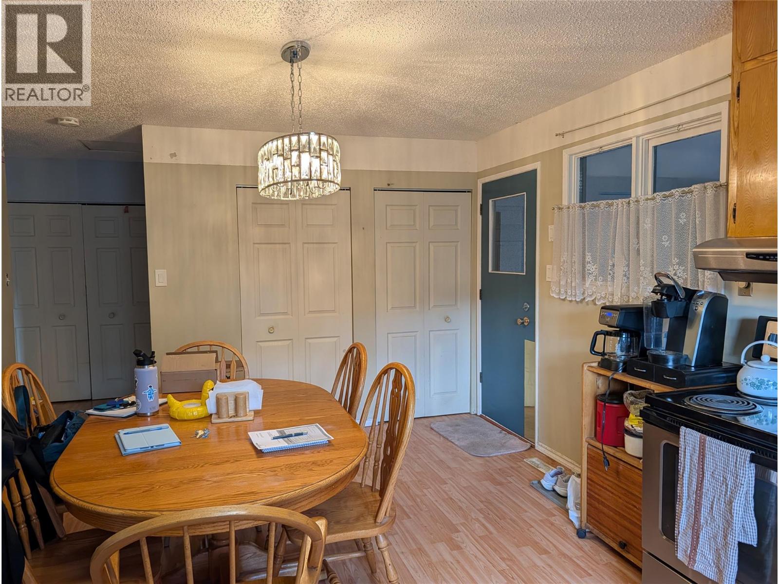 8893 Holding Road - 8
