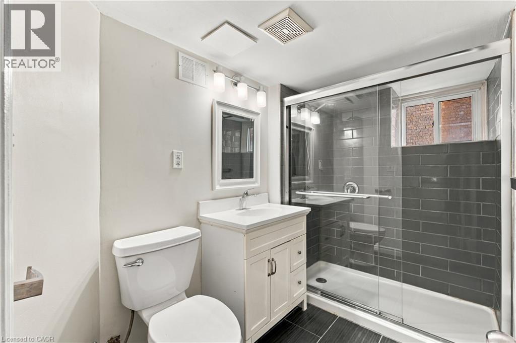 100 BALSAM Avenue S, Hamilton — photo 11