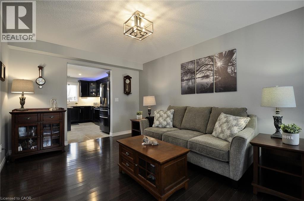 82 CURTIS Street - Image 15
