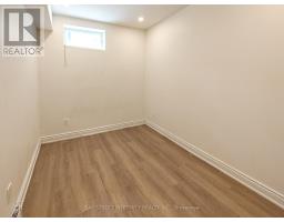 Lower - 598 Crawford Street, Toronto, ON M6G3K2 Photo 9