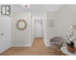1105 - 361 Front Street W, Toronto, ON M5V3R5 Photo 6
