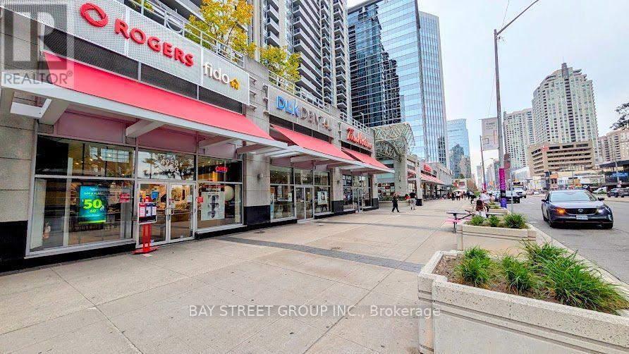 Photo of 1812 - 4978 YONGE STREET