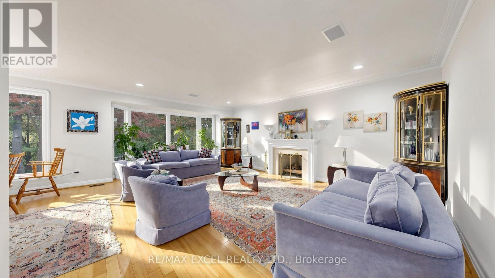 Photo of 131 BURBANK DRIVE