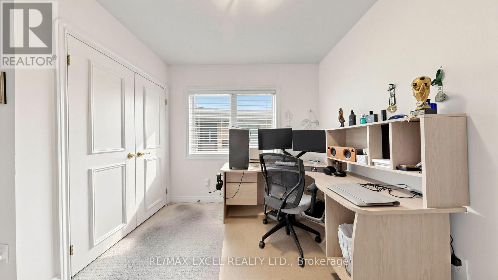 131 BURBANK DRIVE - Image 30
