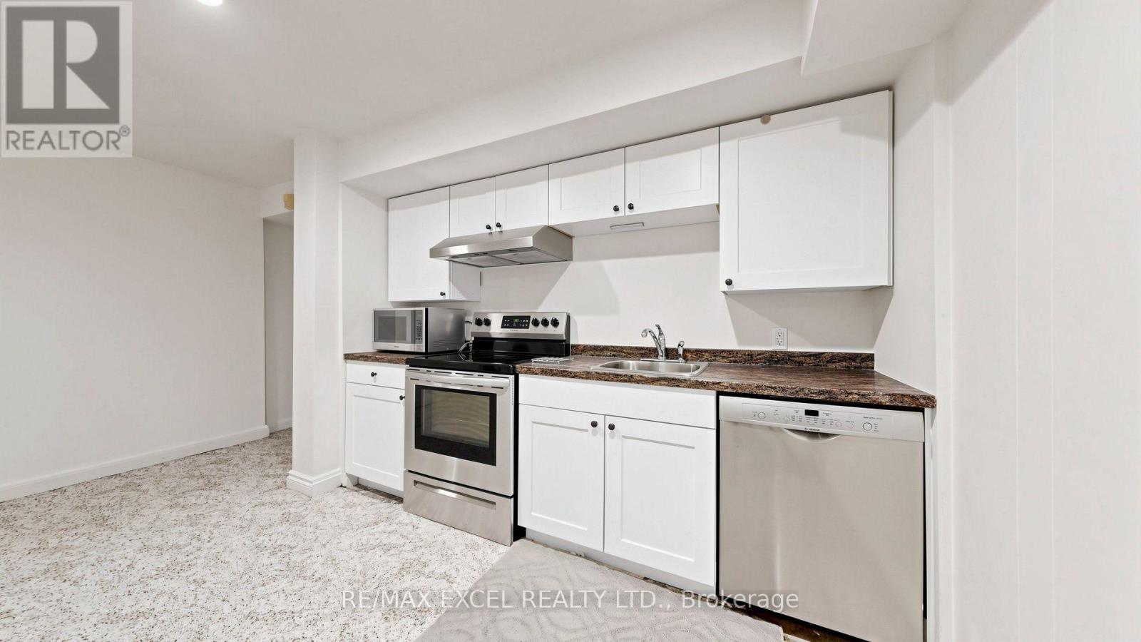 131 BURBANK DRIVE - Image 40