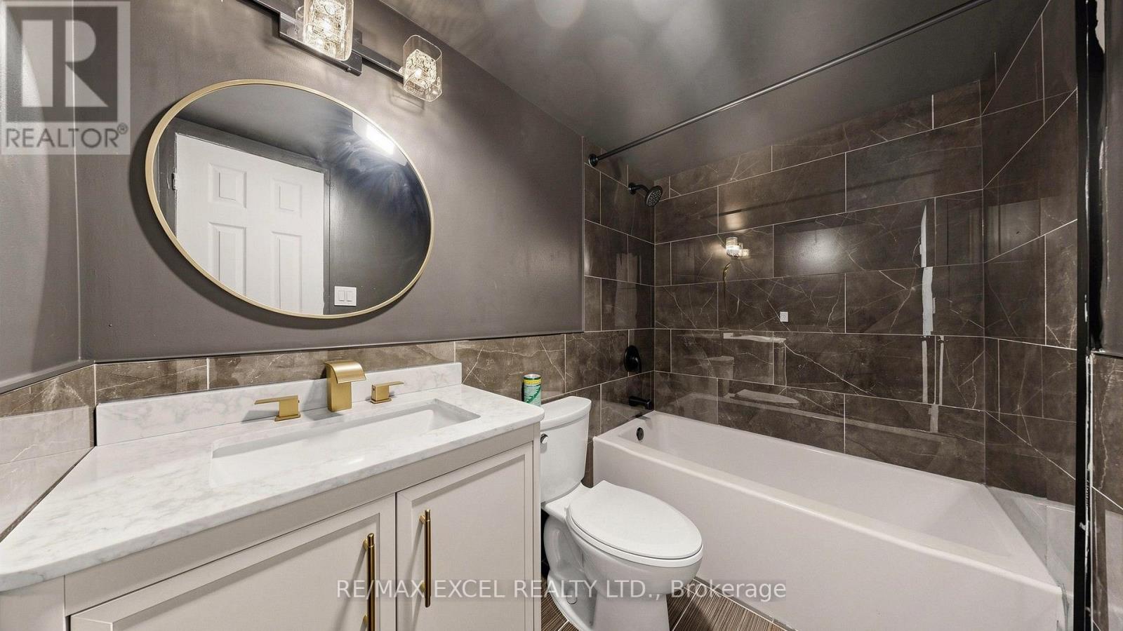 10 Edgecliff Golfway — photo 34