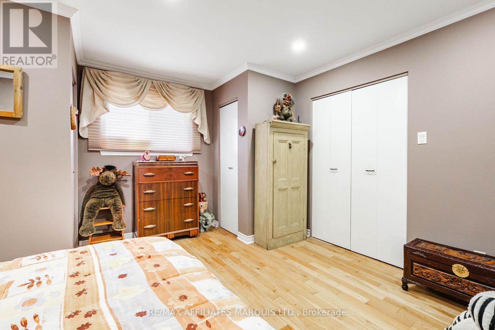 114 ST GEORGE STREET W - 20